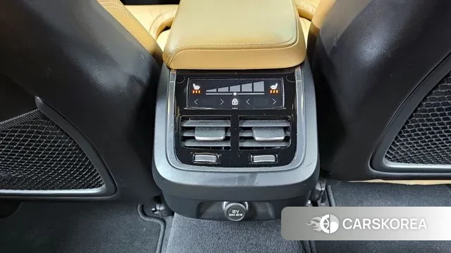 Volvo S60 3rd generation id 3612100 из Кореи 9