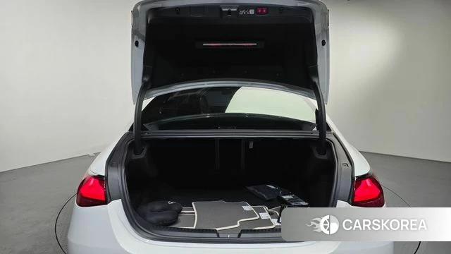 Mercedes-Benz E-Class W214 id 5045673 из Кореи 9