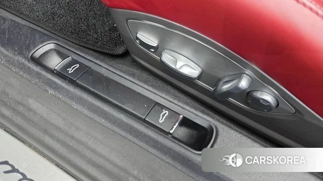 Porsche 911 id 4882535 из Кореи 9
