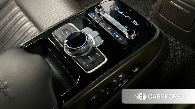 Genesis G90 id 3893894 из Кореи 9