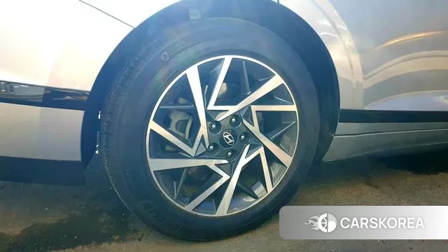 Hyundai Grandeur (GN7) id 3739905 из Кореи 9