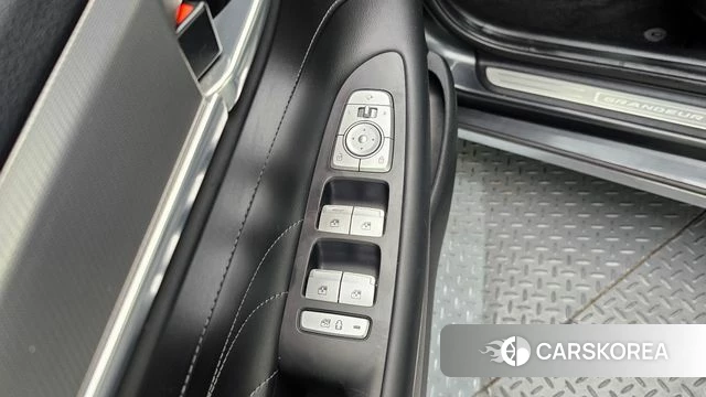 Hyundai The New Grandeur IG Hybrid id 5041472 из Кореи 9