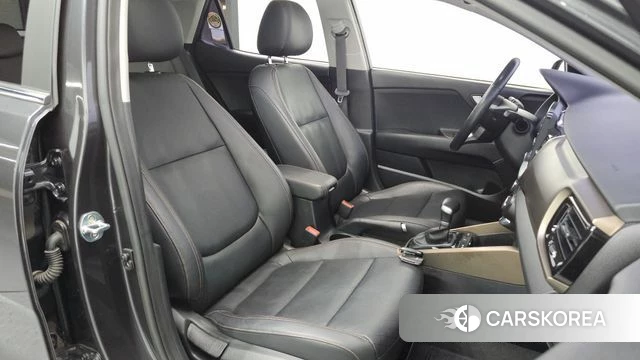 Kia Stonic id 5035395 из Кореи 9