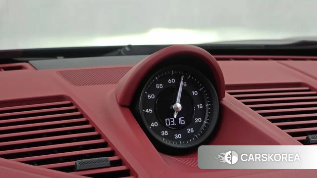 Porsche 911(992) id 4784840 из Кореи 9