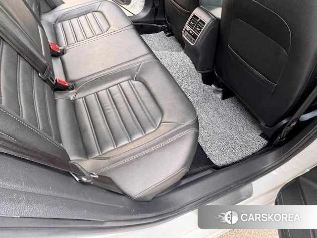 Volkswagen The New Passat id 5035833 из Кореи 9
