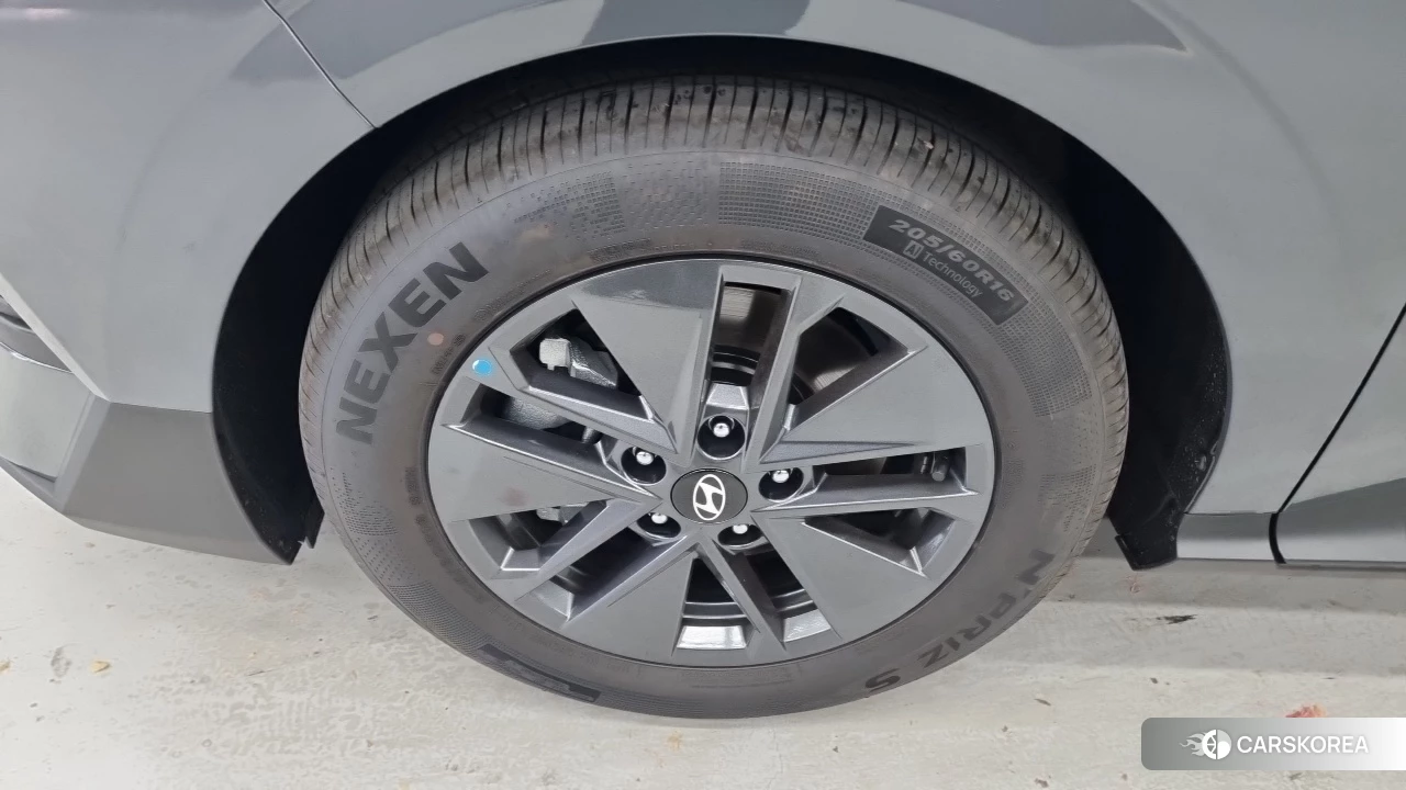 Hyundai Avante (CN8) id 4984778 из Кореи 9