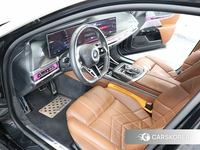 BMW i7 (G70) id 4655998 из Кореи 9