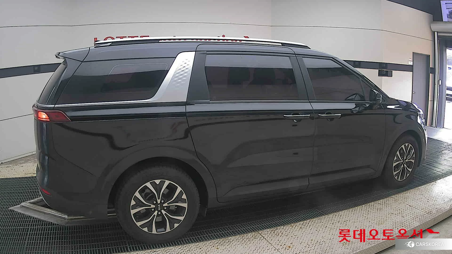 Kia Carnival id 4984662 из Кореи 9