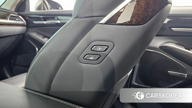 Genesis G90 id 4918687 из Кореи 9