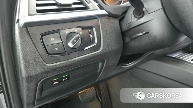 BMW 3 Series (F30) id 5042257 из Кореи 9