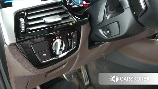 BMW 5 Series (G30) id 5017771 из Кореи 9