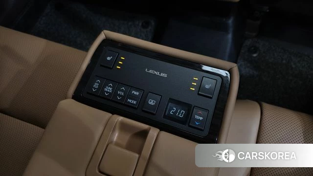 Lexus New ES300h id 4944453 из Кореи 10