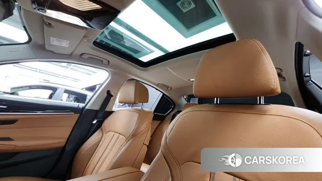 BMW 5 Series (G30) id 3518307 из Кореи 9