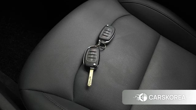 Hyundai The New Ionic Hybrid id 4684012 из Кореи 9