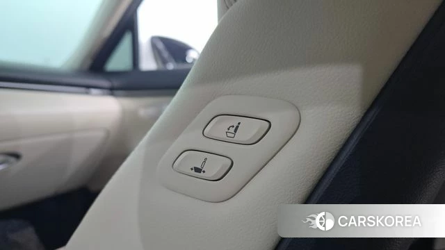 Genesis GV70 id 5034169 из Кореи 9