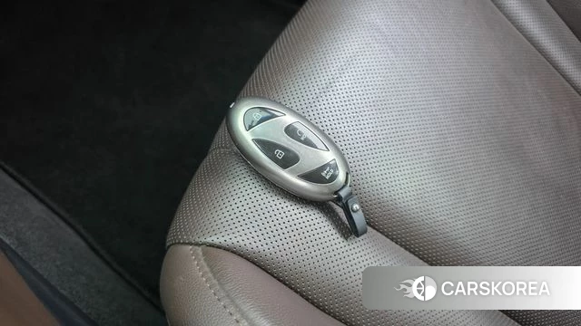 Hyundai Grandeur (GN7) id 4735568 из Кореи 9