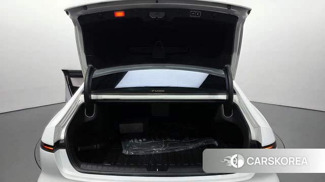 Hyundai Grandeur Hybrid (GN7) id 5021093 из Кореи 9