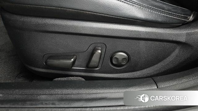 Hyundai The New Grandeur IG Hybrid id 4992838 из Кореи 9