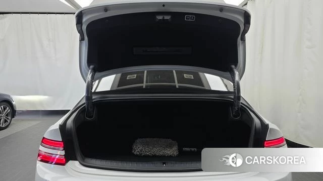Genesis Electrified G80 (RG3) id 5034546 из Кореи 9