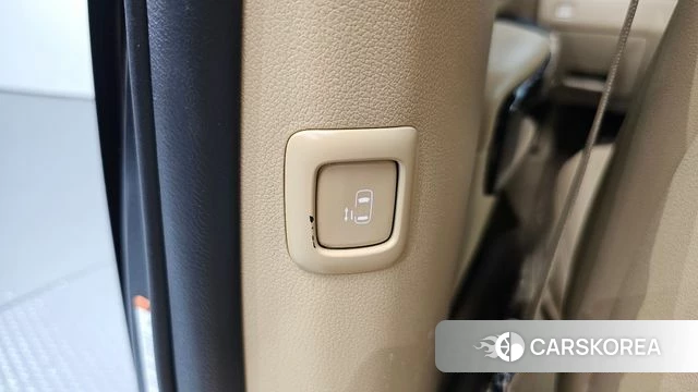 Kia The New Carnival id 4988457 из Кореи 9