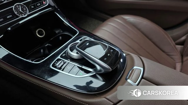 Mercedes-Benz E-Class W213 id 4953215 из Кореи 9