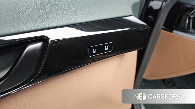 Hyundai Grandeur (GN7) id 5020912 из Кореи 9