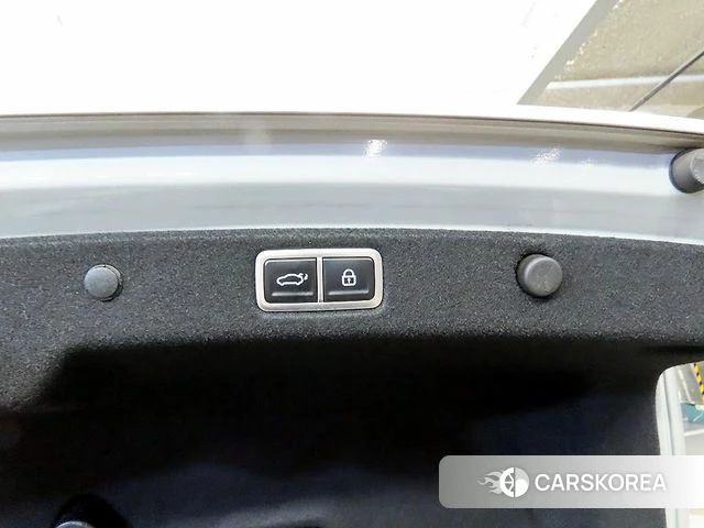 Hyundai Grandeur (GN7) id 4682014 из Кореи 9