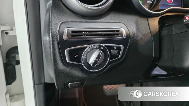 Mercedes-Benz C-Class W205 id 5018755 из Кореи 9