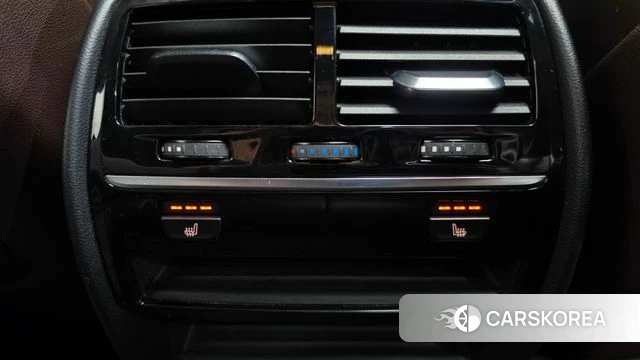 BMW 5 Series (G30) id 5018166 из Кореи 9