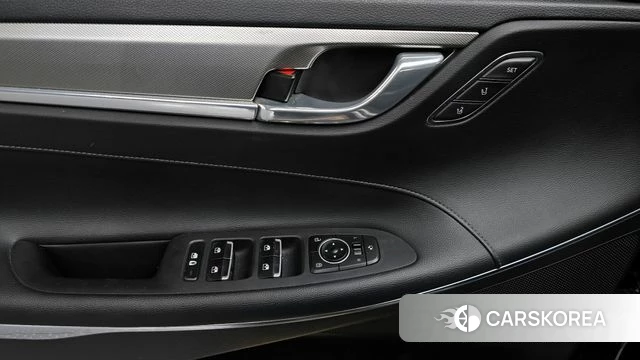 Hyundai The New Grandeur IG id 3801065 из Кореи 9
