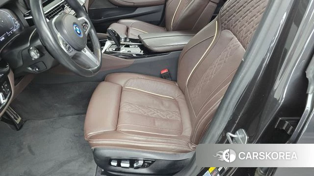 BMW 5 Series (G30) id 5022219 из Кореи 9