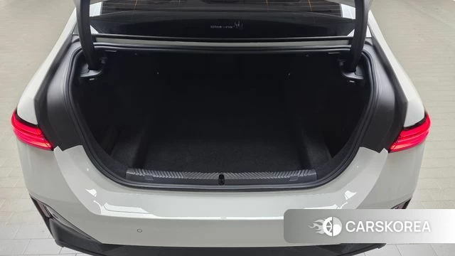 BMW 5 Series (G60) id 5052150 из Кореи 9