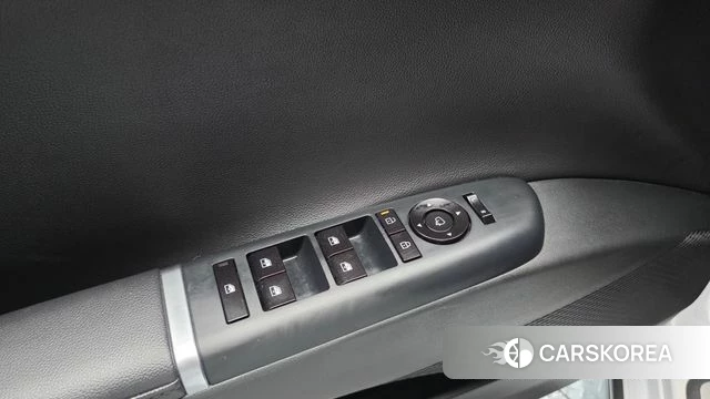 Hyundai Grandeur (GN7) id 4560101 из Кореи 9