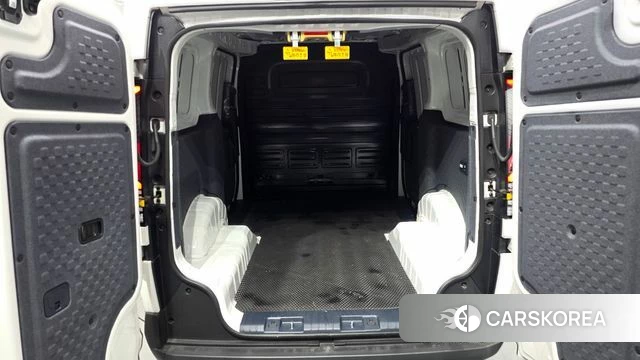 Kia PV5 id 5001426 из Кореи 9