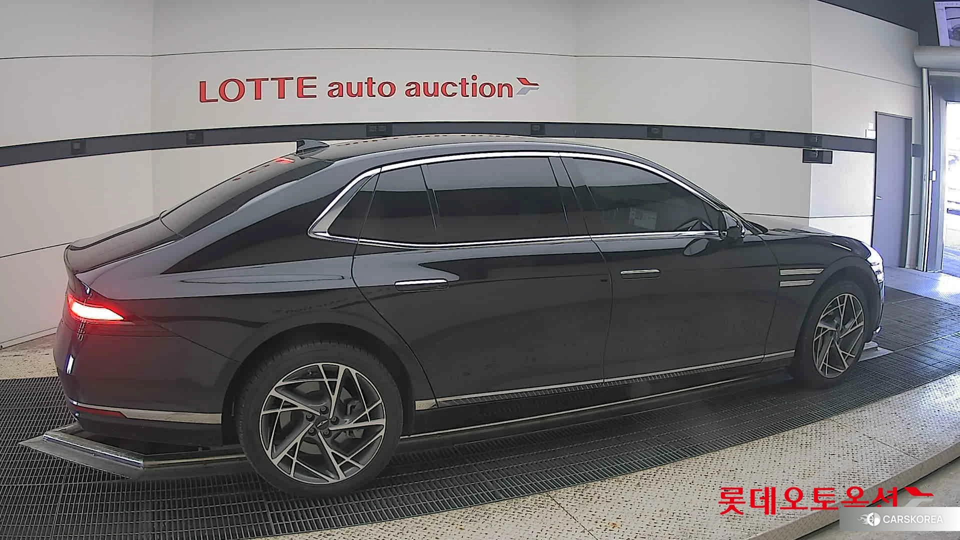 Hyundai G90 id 4990038 из Кореи 9