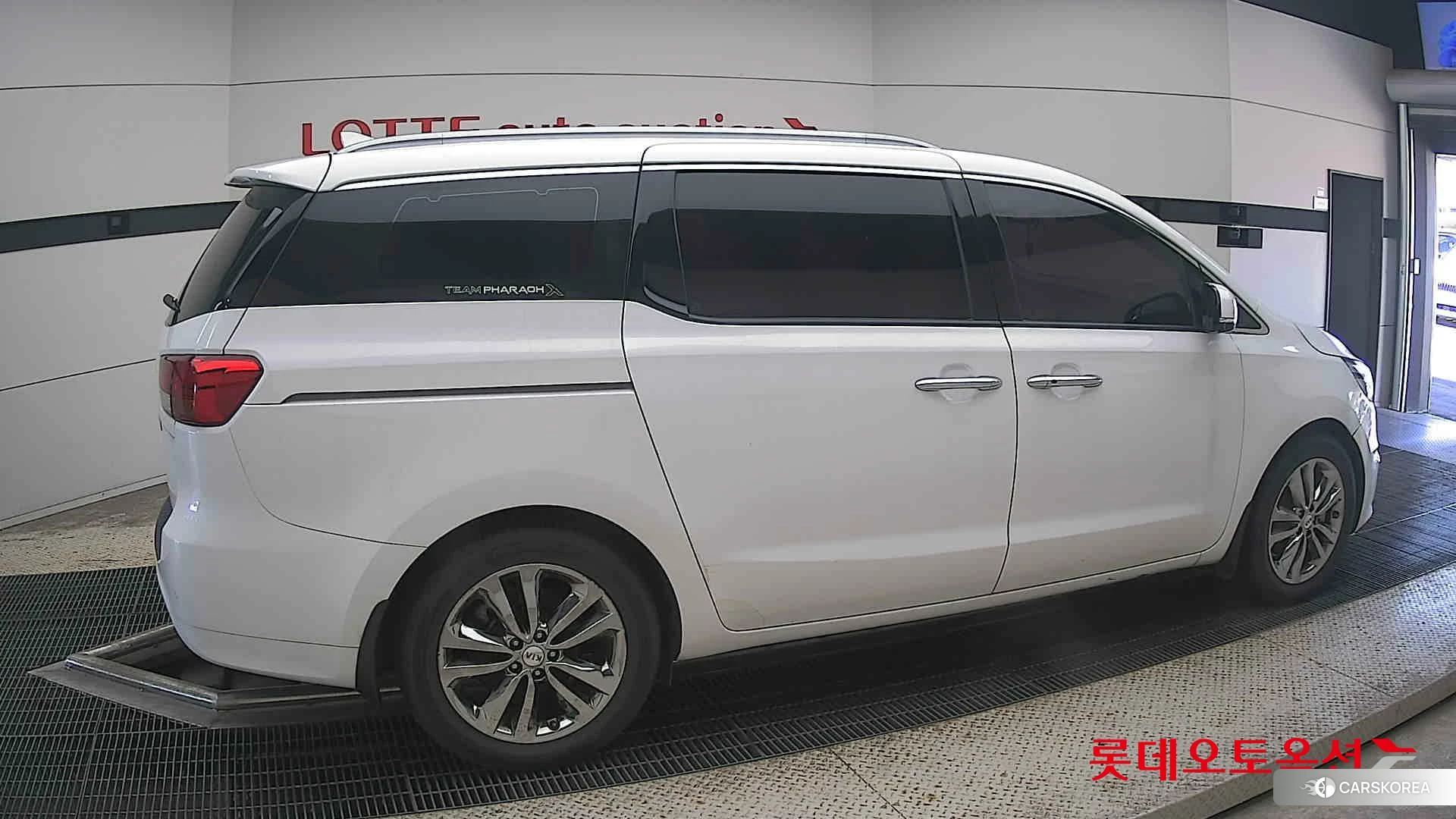 Kia Carnival id 4989989 из Кореи 9