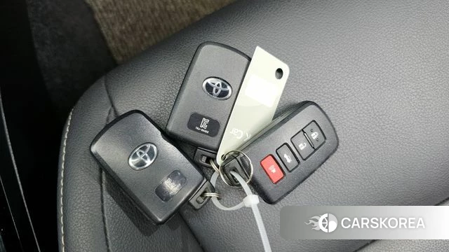 Toyota RAV4 id 4285811 из Кореи 9