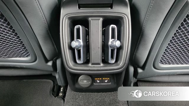 Polestar Polestar 2 id 4997161 из Кореи 9