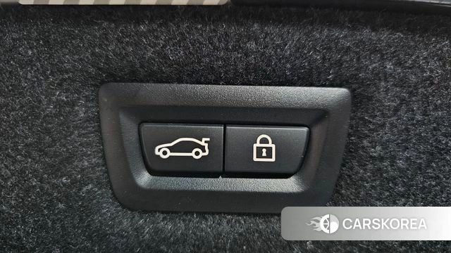 BMW 5 Series (G30) id 5048245 из Кореи 9