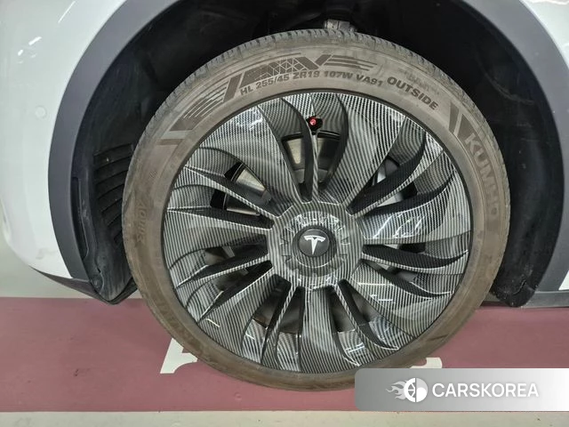 Tesla Model Y id 4996978 из Кореи 9