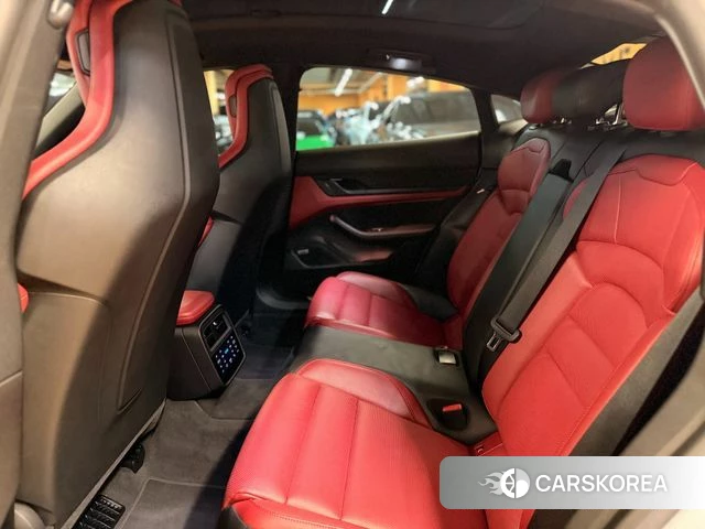 Porsche Taycan id 4936769 из Кореи 9
