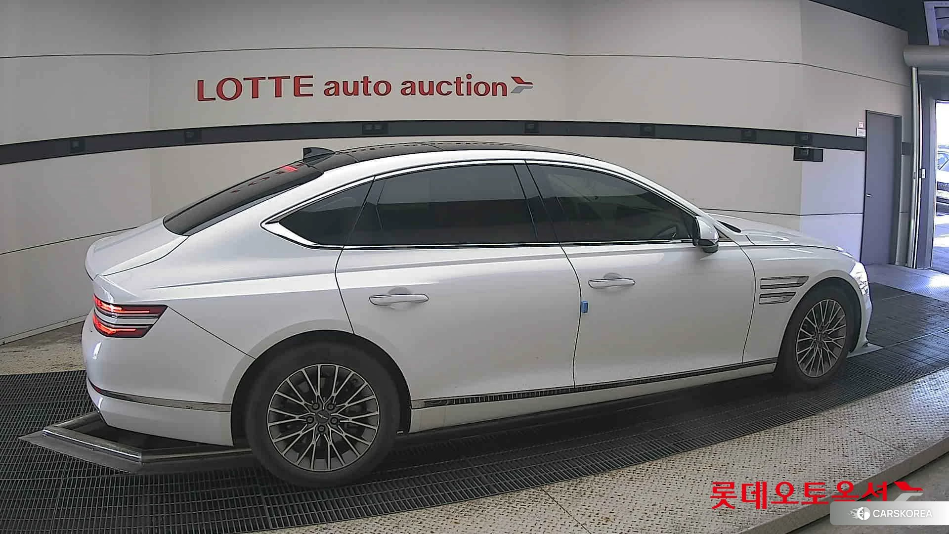 Hyundai G80 id 4990077 из Кореи 9