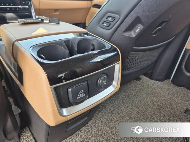Kia Carnival 4th generation id 4705605 из Кореи 9