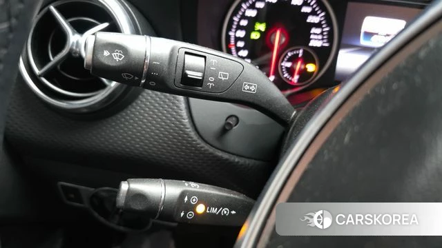 Mercedes-Benz A-Class W176 id 4937760 из Кореи 9