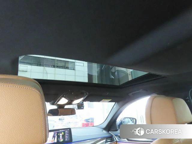BMW 5 Series (G30) id 3833600 из Кореи 9