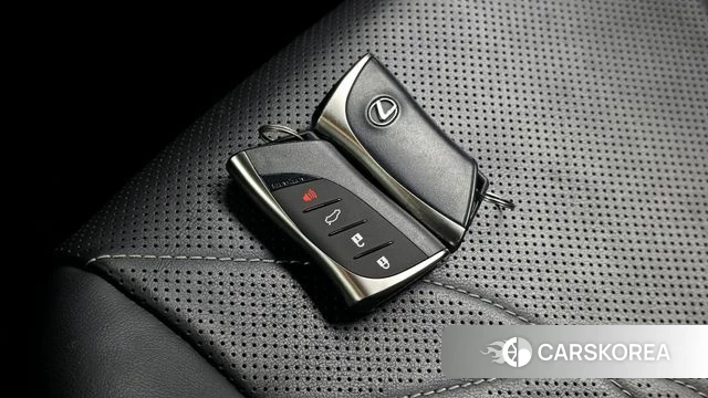 Lexus ES300h 7th generation id 4991083 из Кореи 9