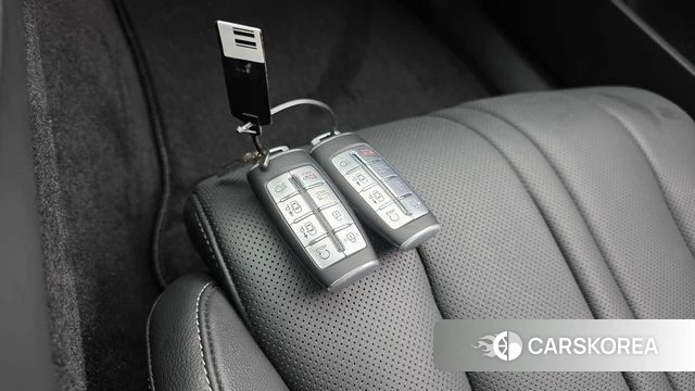 Genesis G80 (RG3) id 5002192 из Кореи 9