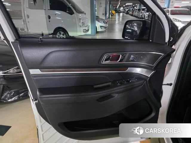 Ford Explorer id 4873239 из Кореи 9