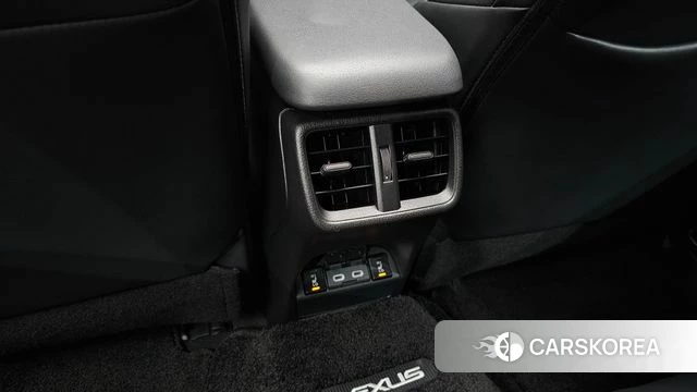 Lexus UX300e id 4905858 из Кореи 9