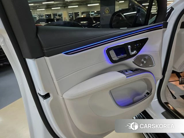 Mercedes-Benz EQS SUV X296 id 4681669 из Кореи 9